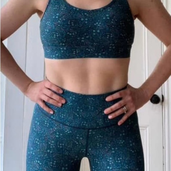 workout Set with small Sports Bra and size 2 leggings (can be sold separately) - Picture 6 of 7